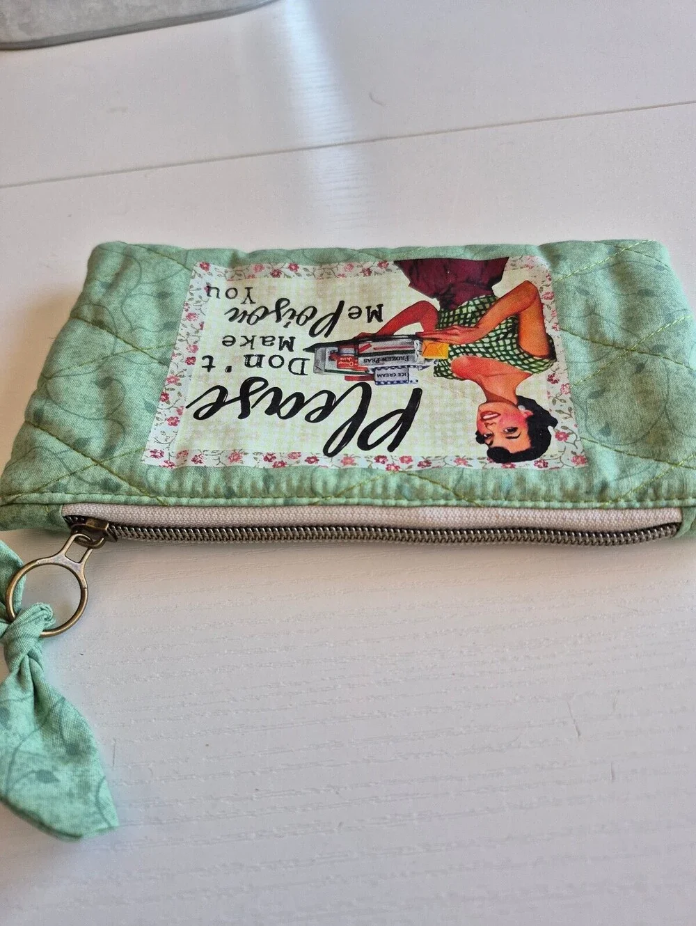 Quilted bow pouch